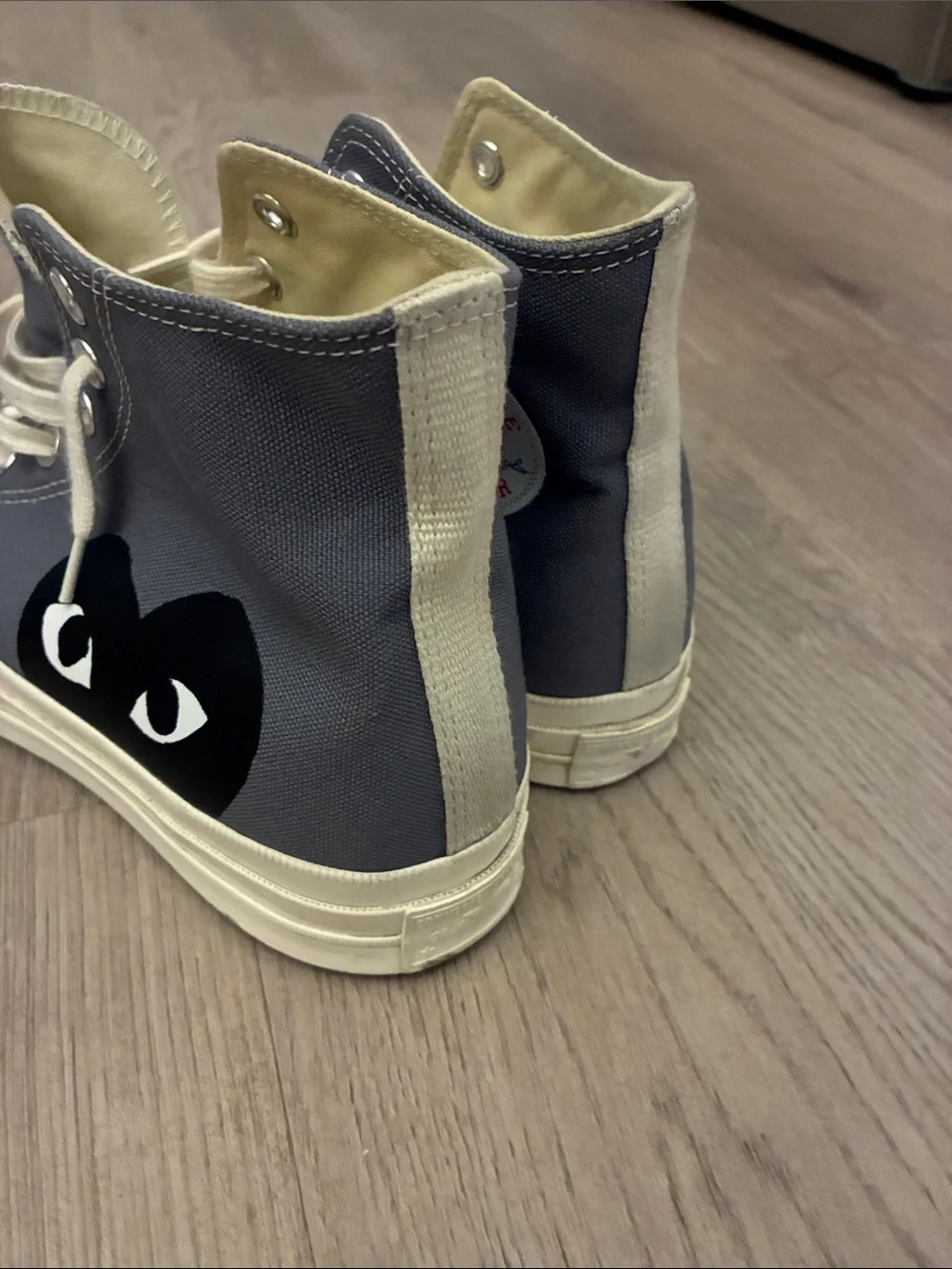 Converse comme des